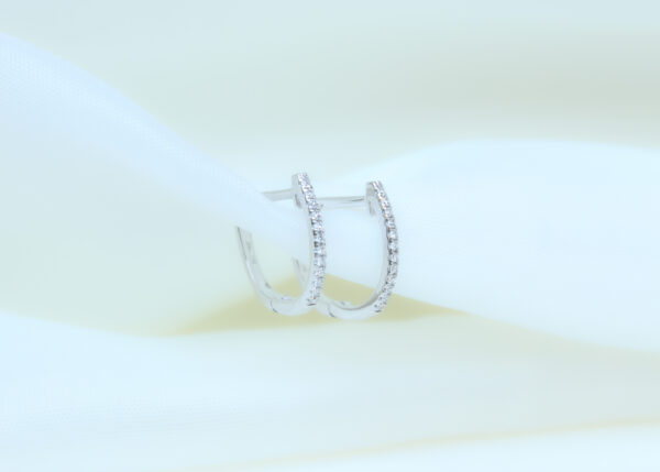 HUGGIES CON DIAMANTES