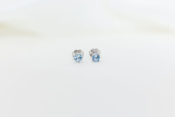 BABY STUDS CON AGUAMARINAS