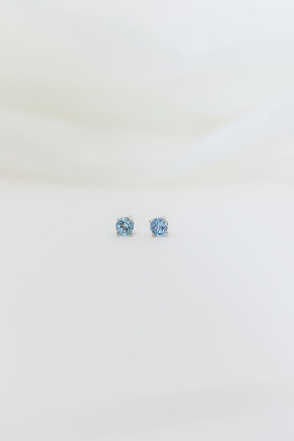 BABY STUDS CON AGUAMARINAS