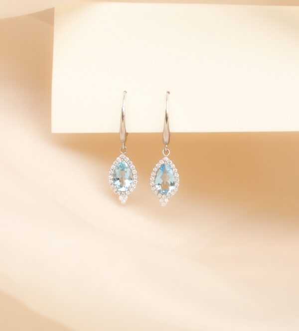 ARETES CON AGUAMARINAS