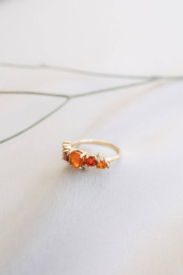 ANILLO CON OPALOS DE FUEGO