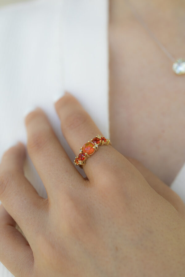 ANILLO CON OPALOS DE FUEGO
