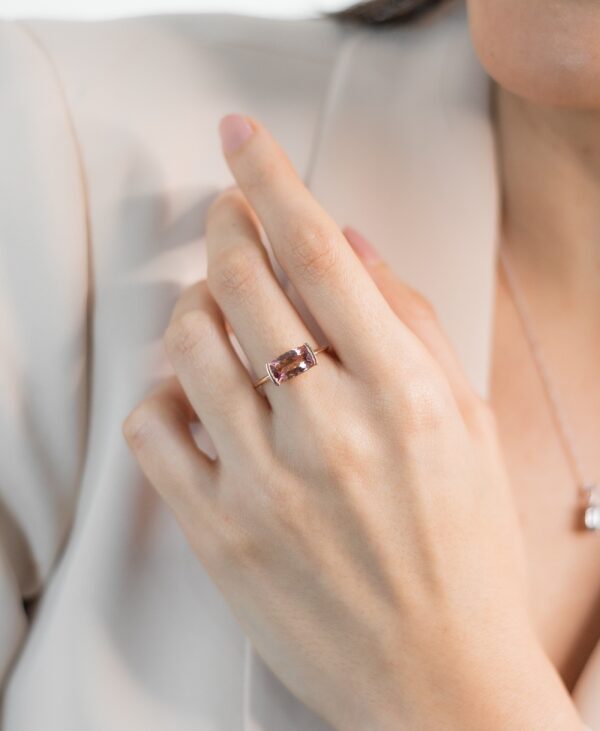 ANILLO CON TURMALINA ROSA