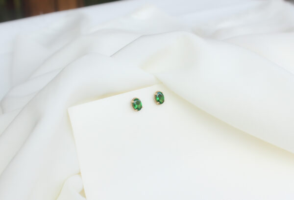 ARETES CON TSAVORITAS