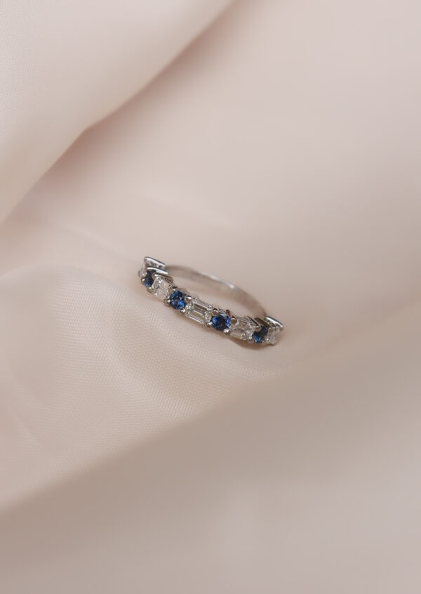 CHURUMBELA CON DIAMANTES Y ZAFIROS