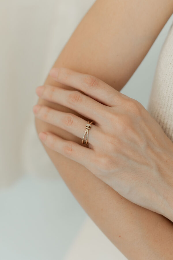 MG0630-3 ANILLO DOBLE CON AROS MÓVILES