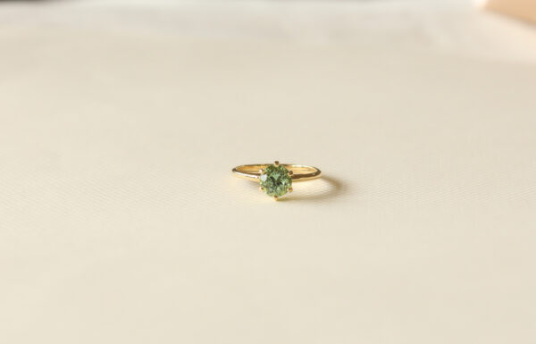 MG0716-1 ANILLO CON TURMALINA MENTA