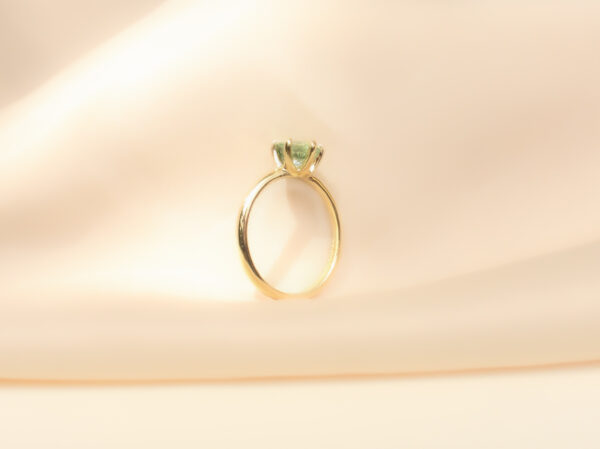 MG0716-2 ANILLO CON TURMALINA MENTA