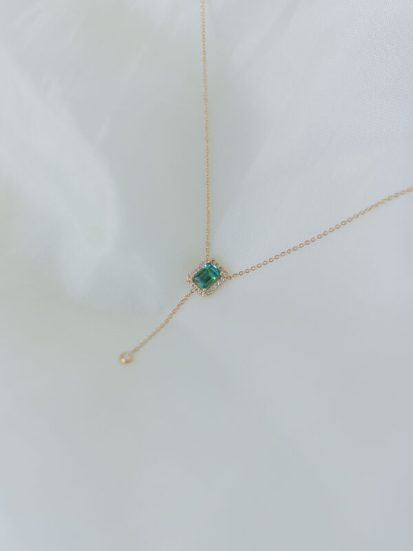 COLLAR CON TURMALINA