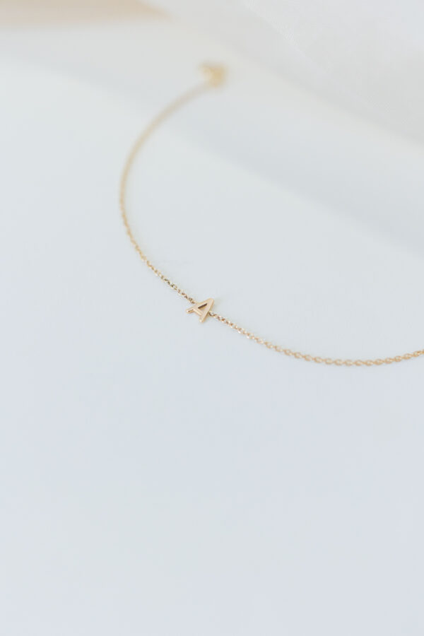 MG0725-2 PULSERA CON INICIAL "A"