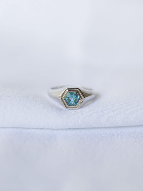 ANILLO CON AGUAMARINA
