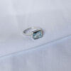 ANILLO CON TOPACIO