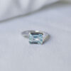 ANILLO CON TOPACIO