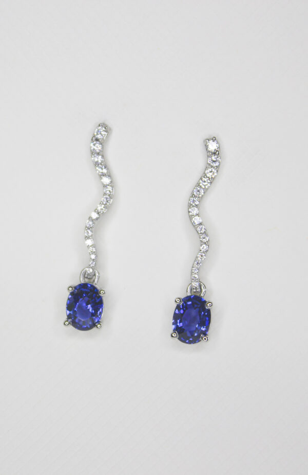 ARETES CON ZAFIROS Y DIAMANTES