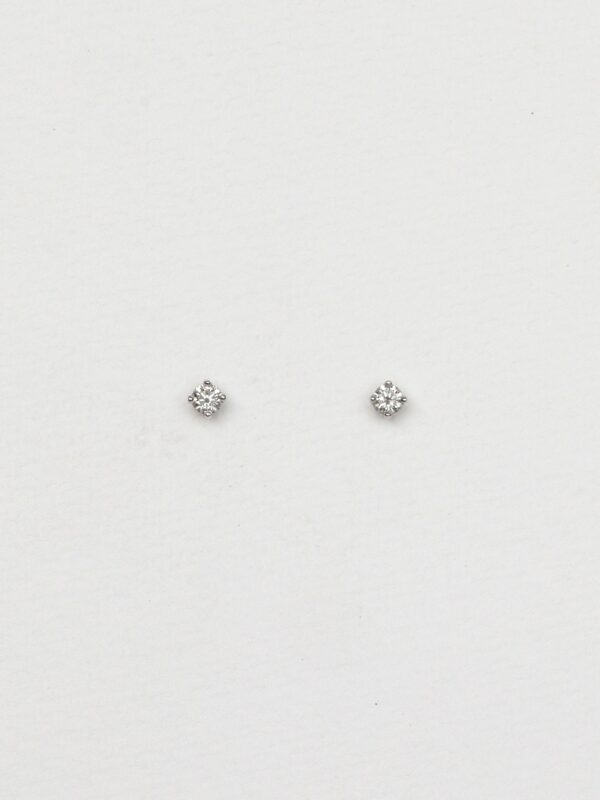BABY STUDS CON DIAMANTES
