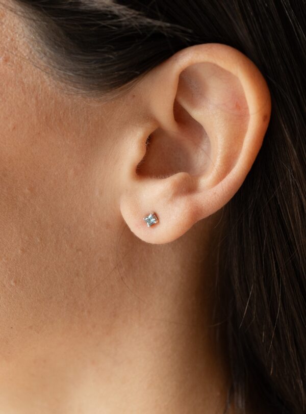 BABY STUDS CON ZAFIROS