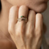 ANILLO CON CURVA